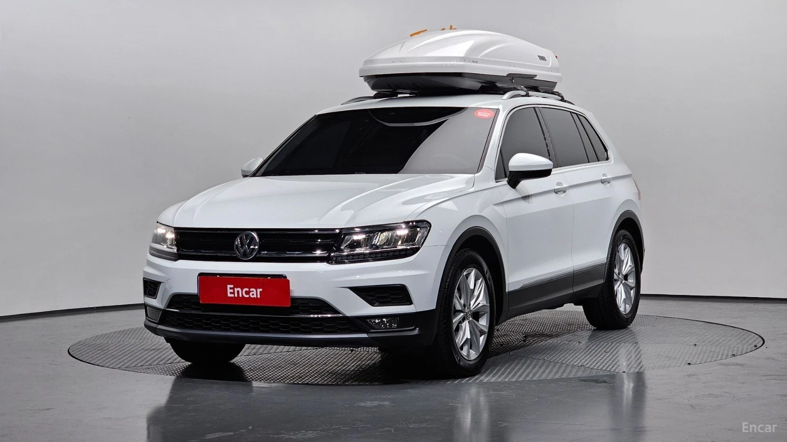 VW Tiguan 2.0 TDI PREMIUM* КОЖА* ПОДГРЕВ* КАМЕРА