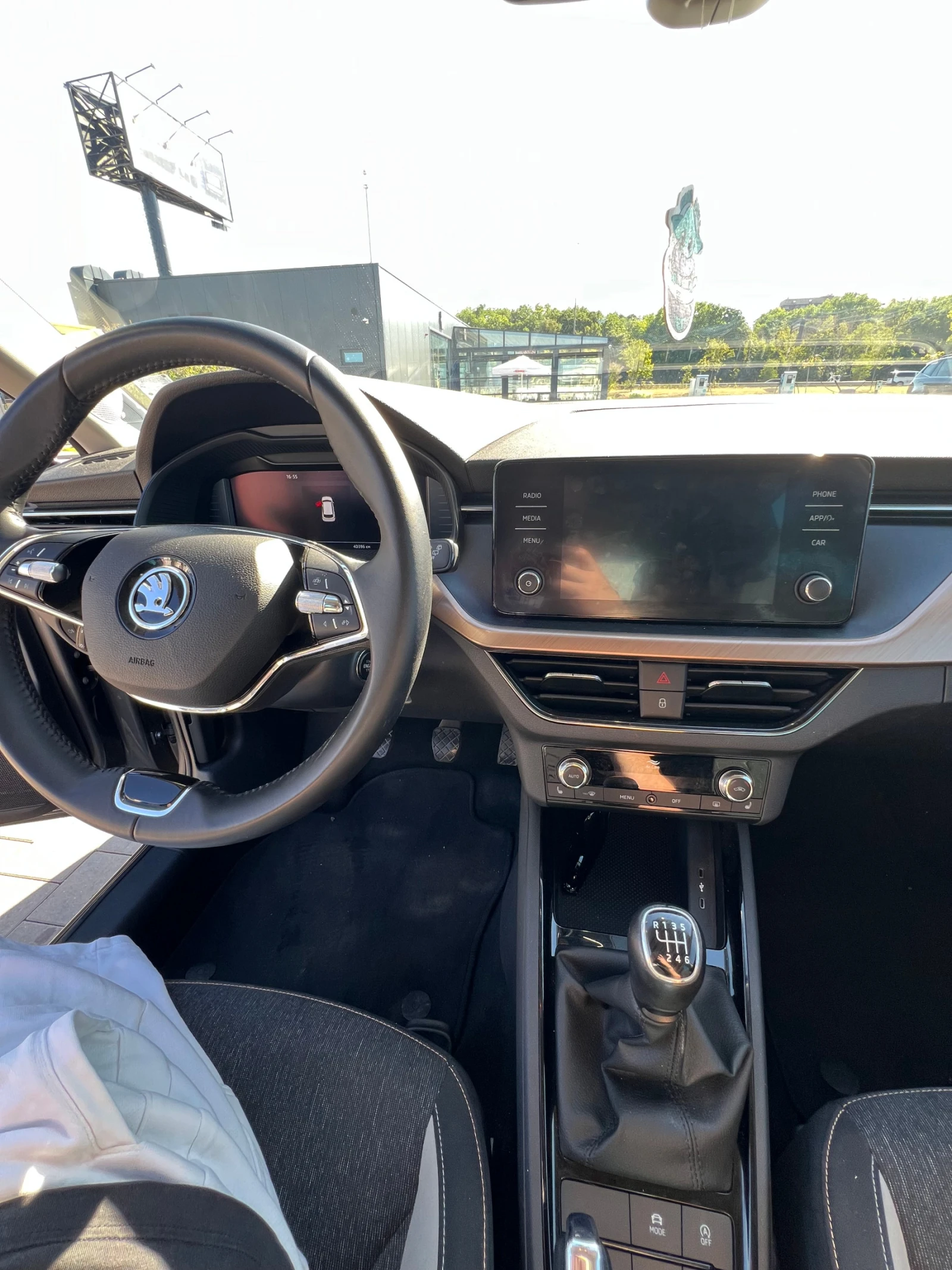 Skoda Kamiq, снимка 9 - Автомобили и джипове - 55682869