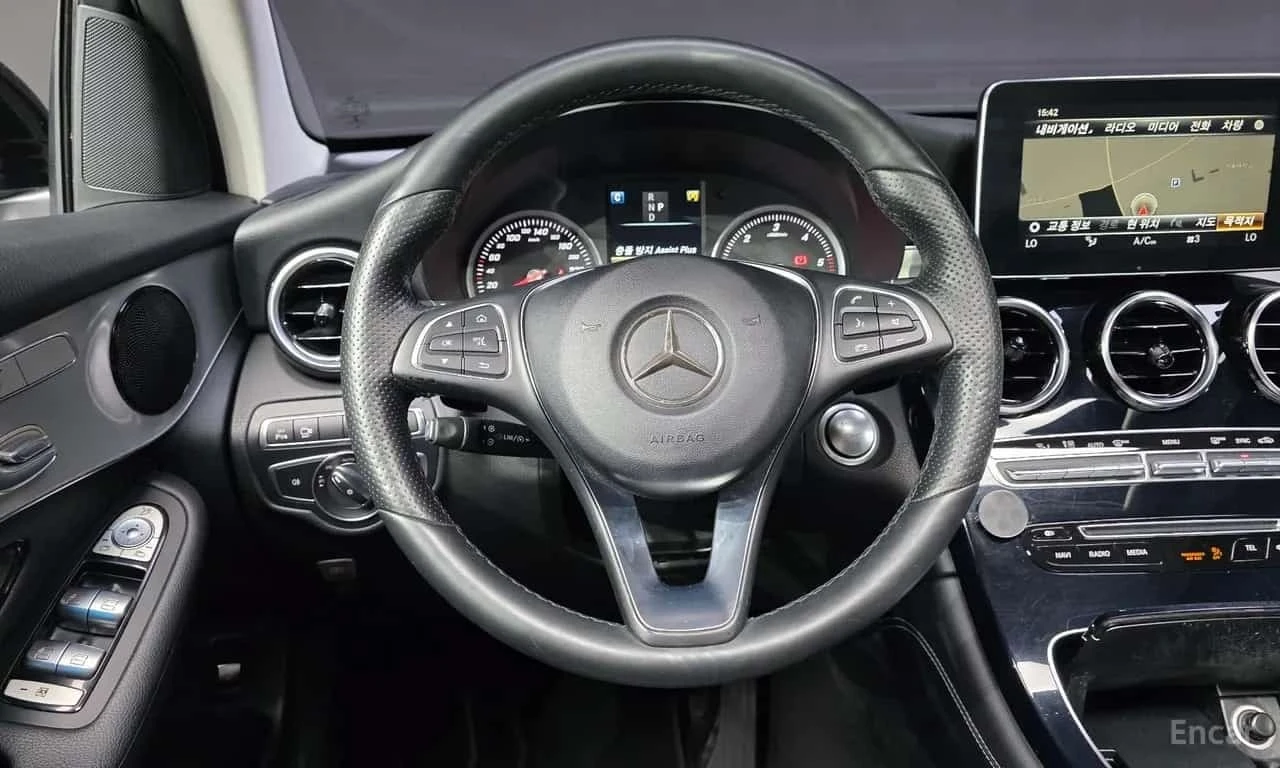 Mercedes-Benz GLC 220 * GLC220 d 4MATIC Premium Coupe * ЦЕНА ДО БГ, снимка 6 - Автомобили и джипове - 55750965