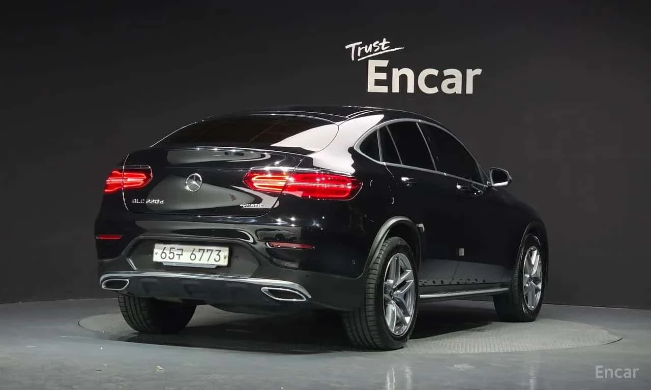 Mercedes-Benz GLC 220 * GLC220 d 4MATIC Premium Coupe * ЦЕНА ДО БГ, снимка 2 - Автомобили и джипове - 55750965