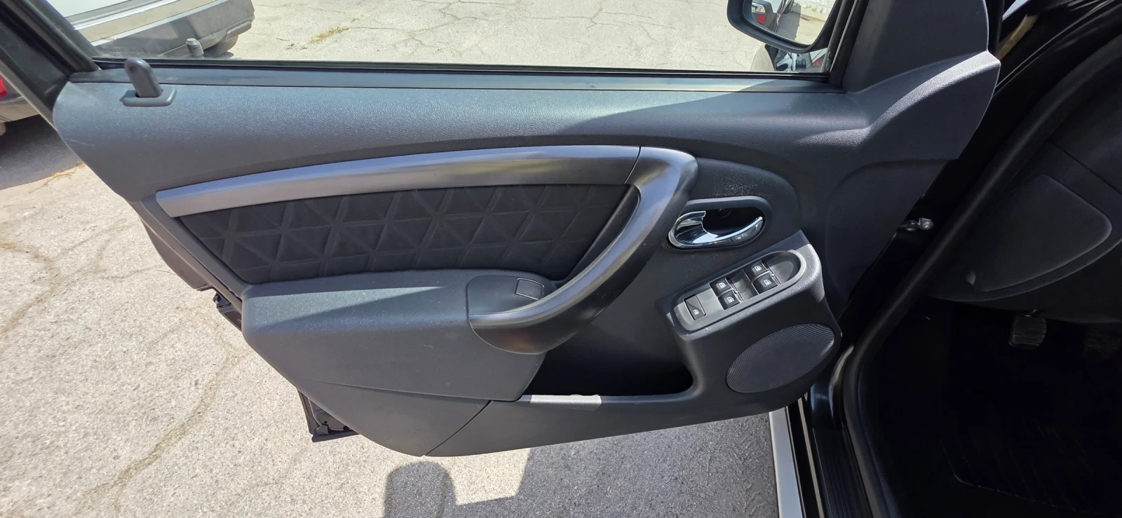 Dacia Duster 1.6i 105k.c ITALIA EURO 5B , снимка 10 - Автомобили и джипове - 55869197