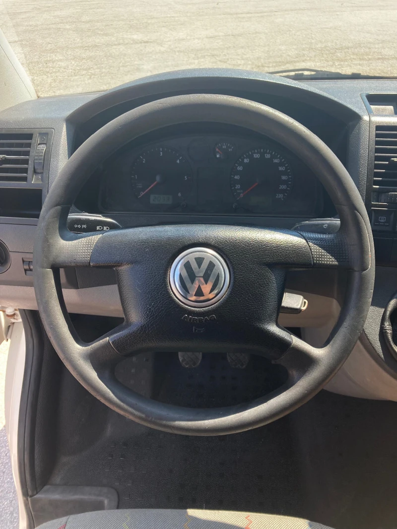 VW T5 1.9, снимка 12 - Бусове и автобуси - 47833005