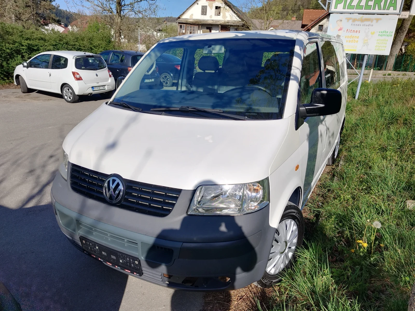 VW T5 T5 1.9tdi 6места, снимка 2 - Бусове и автобуси - 54134502