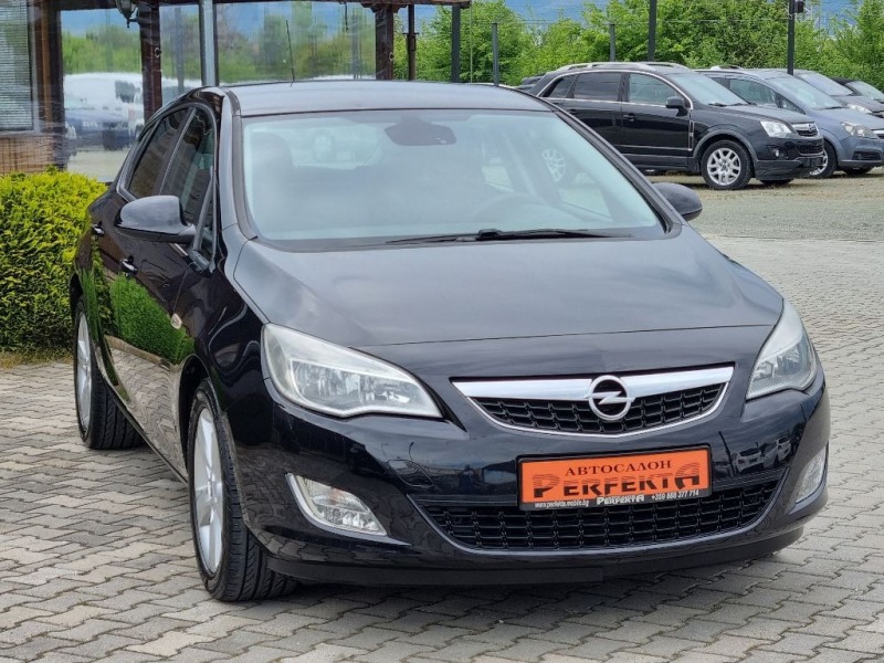 Opel Astra 1.7cdti 110к.с., снимка 4 - Автомобили и джипове - 40641966