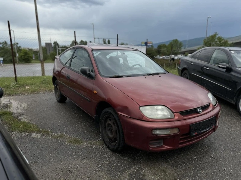 Mazda 323 1.3, снимка 1 - Автомобили и джипове - 45717540