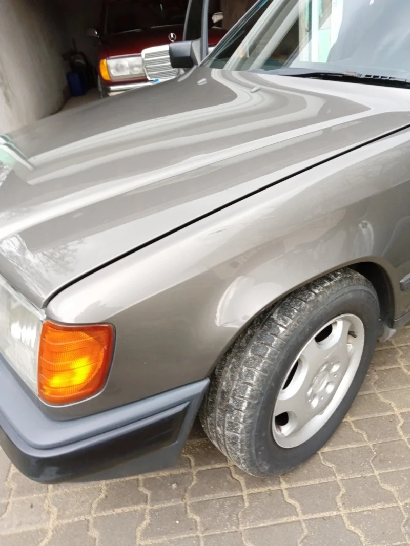 Mercedes-Benz 124 2.0, снимка 6 - Автомобили и джипове - 48357290