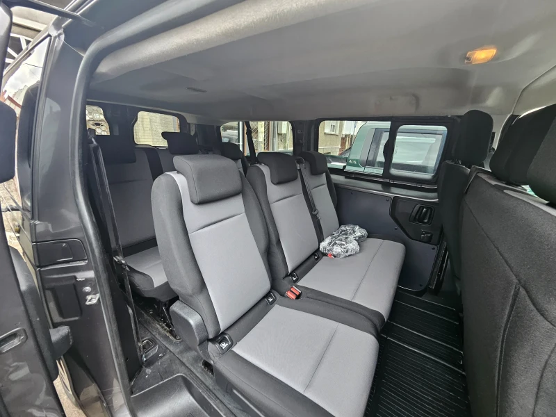 Toyota Proace City Verso Base L2H1 (дълга база), 8+ 1 места, снимка 12 - Автомобили и джипове - 48685664