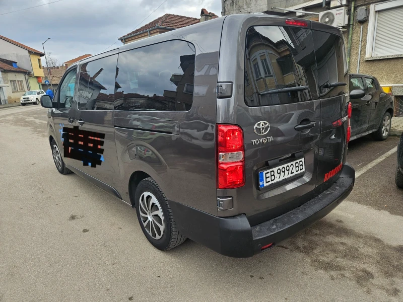 Toyota Proace City Verso Base L2H1 (дълга база), 8+ 1 места, снимка 4 - Автомобили и джипове - 48685664