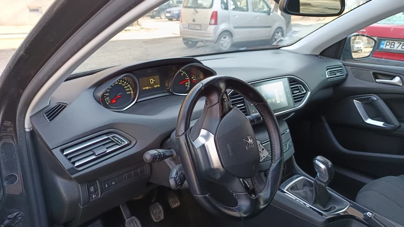 Peugeot 308 1.6 hdi, снимка 7 - Автомобили и джипове - 49043560