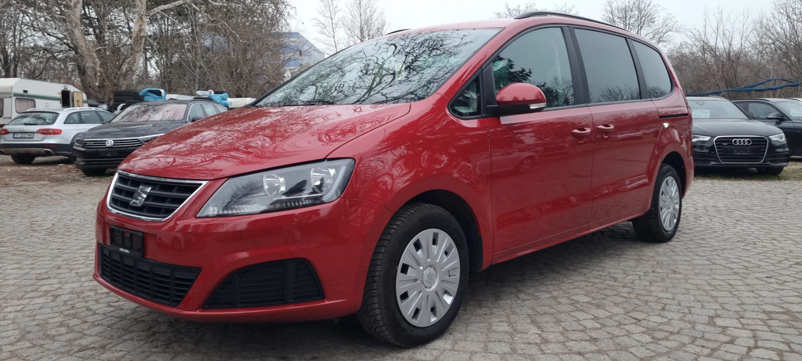 VW Sharan 2.0 TDI * FACELIFT* * AVTOMAT* * NAVI* * ШВЕЙЦАРИЯ, снимка 1
