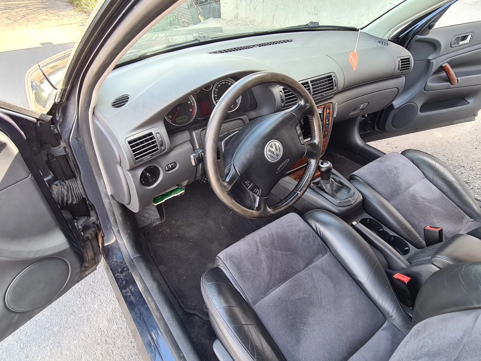 VW Passat 2.8 V6 4X4 AMX | Mobile.bg — изображение 16