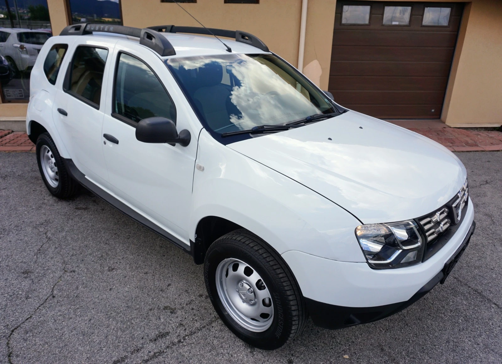 Dacia Duster 1.5 DCI AMBIANCE - изображение 2