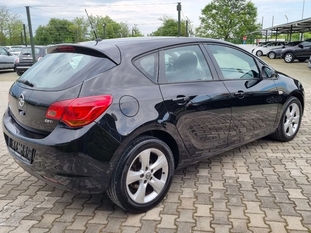 Opel Astra 1.7cdti 110к.с. - изображение 7