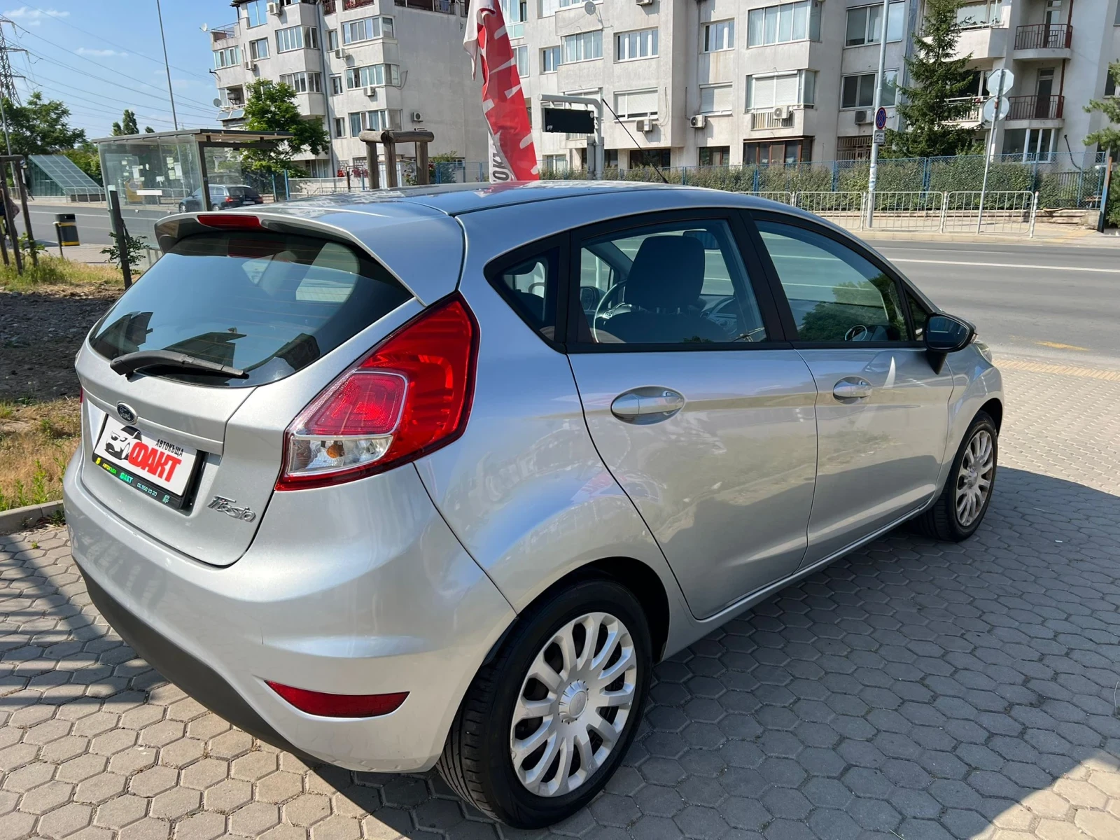 Ford Fiesta 1.2i/EURO.5B - изображение 4
