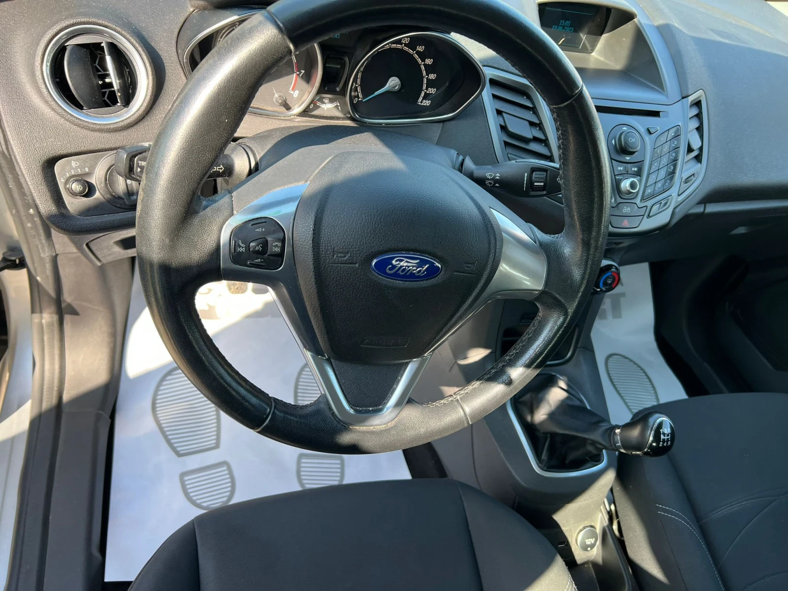 Ford Fiesta 1.2i/EURO.5B - изображение 9