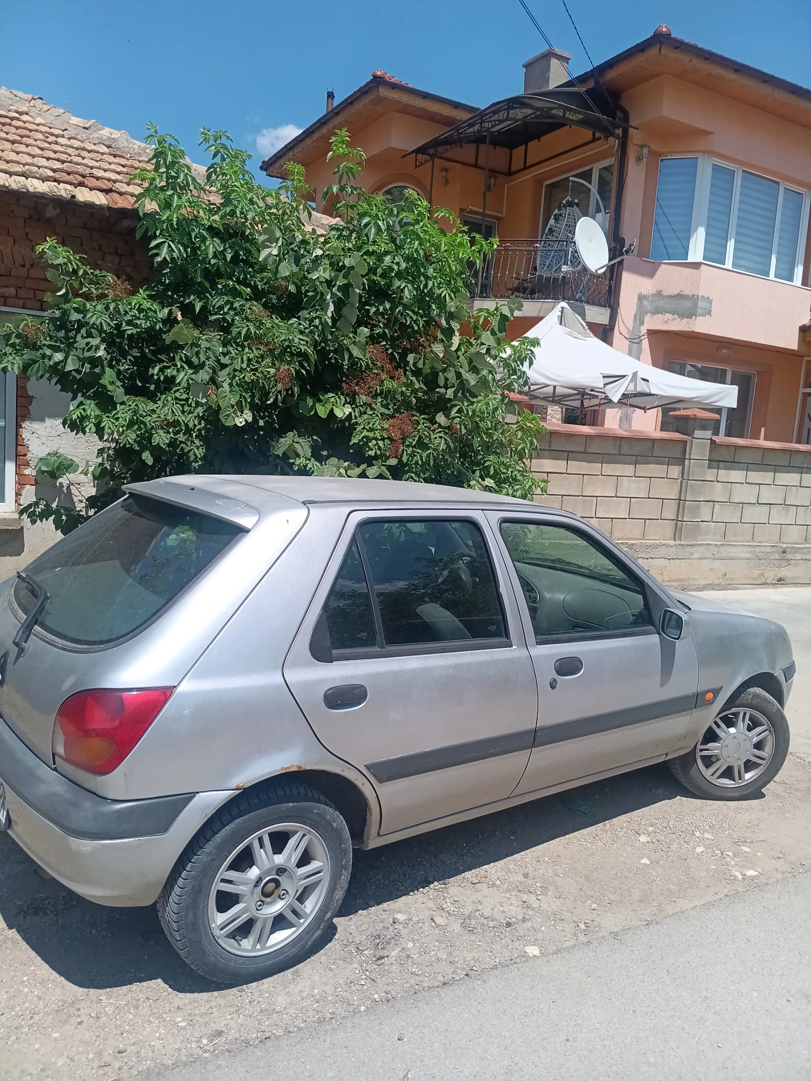 Ford Fiesta  - изображение 3