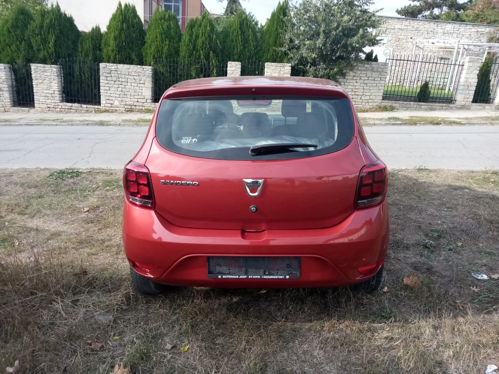 Dacia Sandero 1.0/75 к.с./117 х.км/серв.книжка - изображение 4