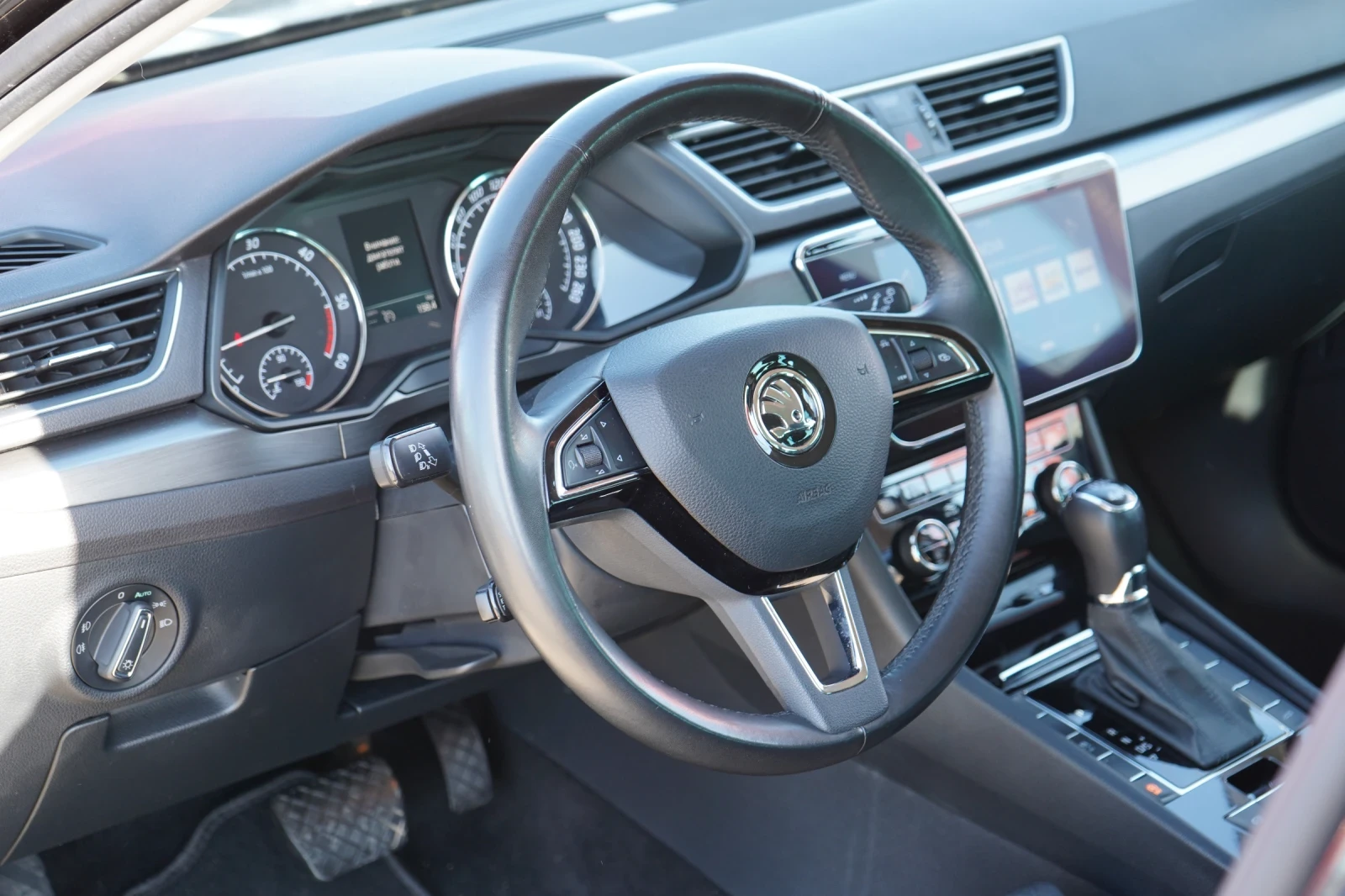 Skoda Superb 2.0 TDI* 4Х4, снимка 7 - Автомобили и джипове - 53769734