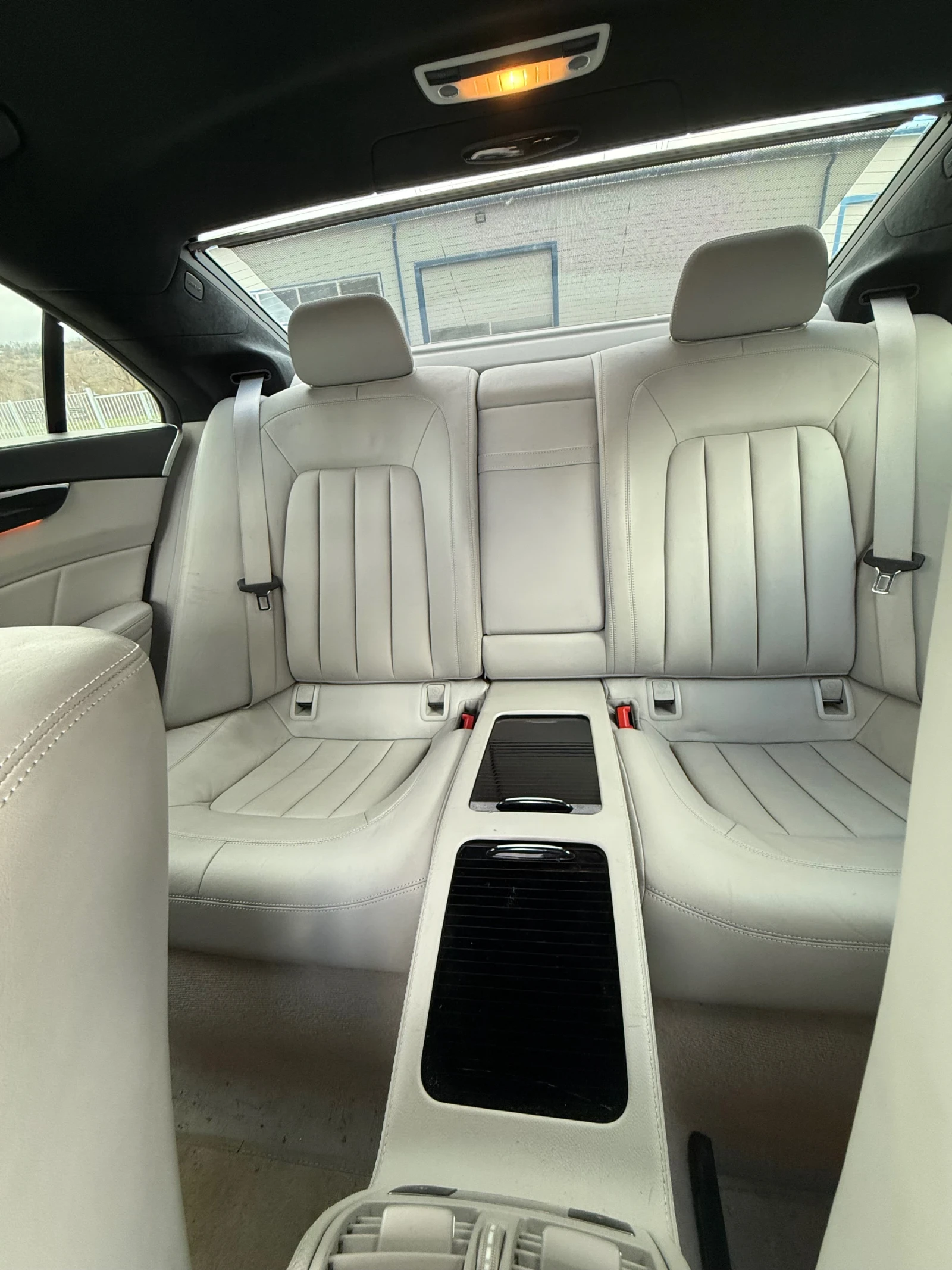 Mercedes-Benz CLS 550, снимка 6 - Автомобили и джипове - 54018933