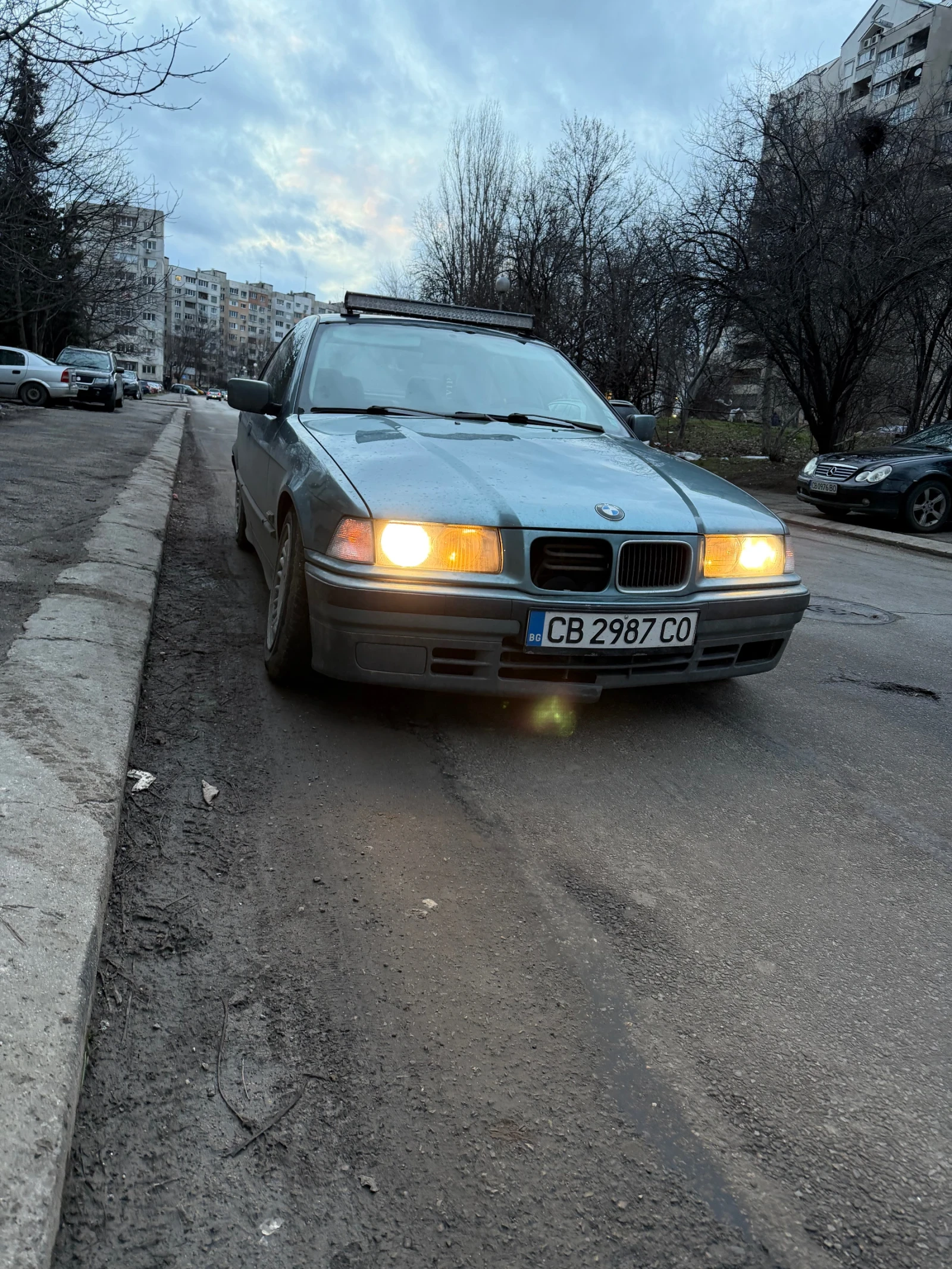 BMW 318, снимка 2 - Автомобили и джипове - 54322895