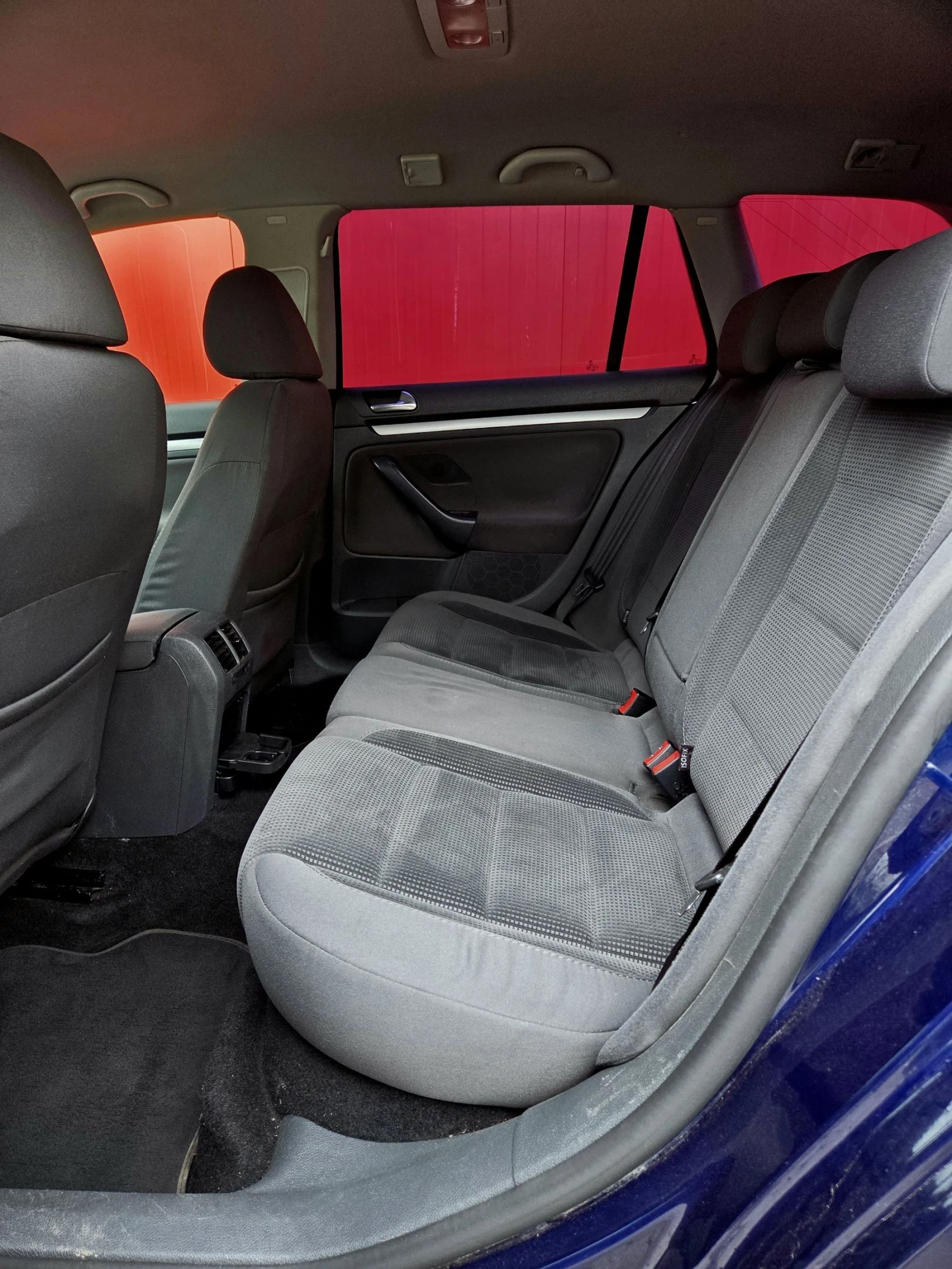 VW Golf 2.0 TDI Регистриран, снимка 16 - Автомобили и джипове - 54342476