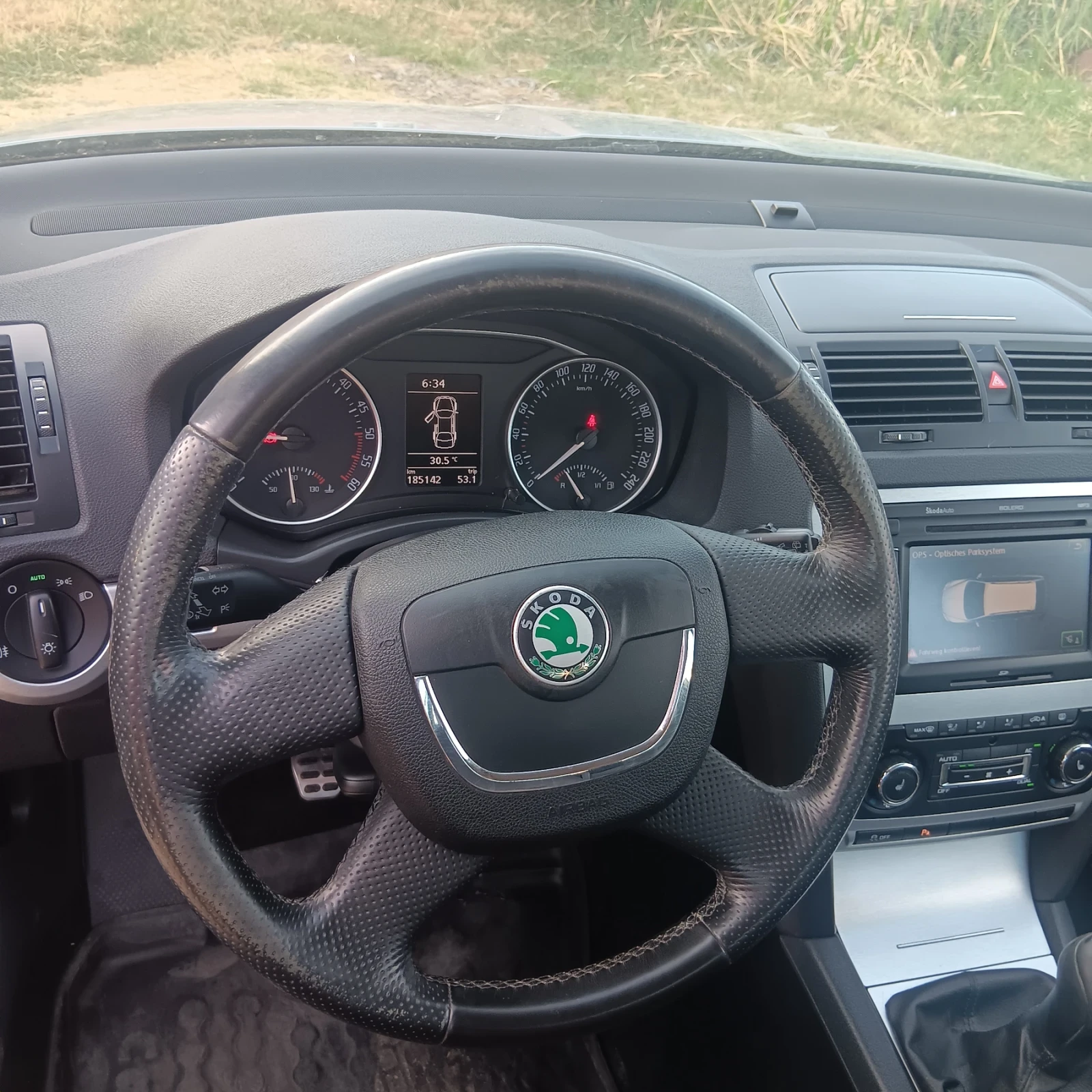 Skoda Octavia SCOUT, снимка 11 - Автомобили и джипове - 54947657