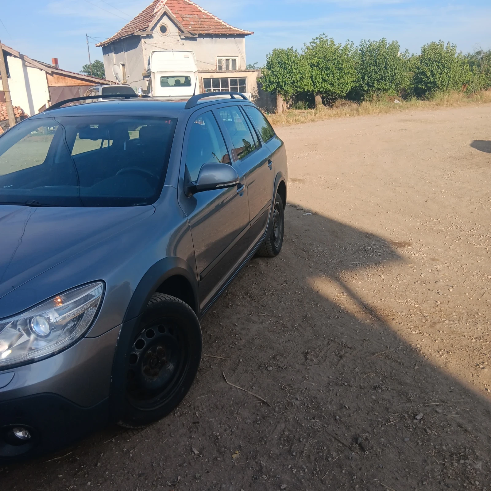 Skoda Octavia SCOUT, снимка 3 - Автомобили и джипове - 54947657