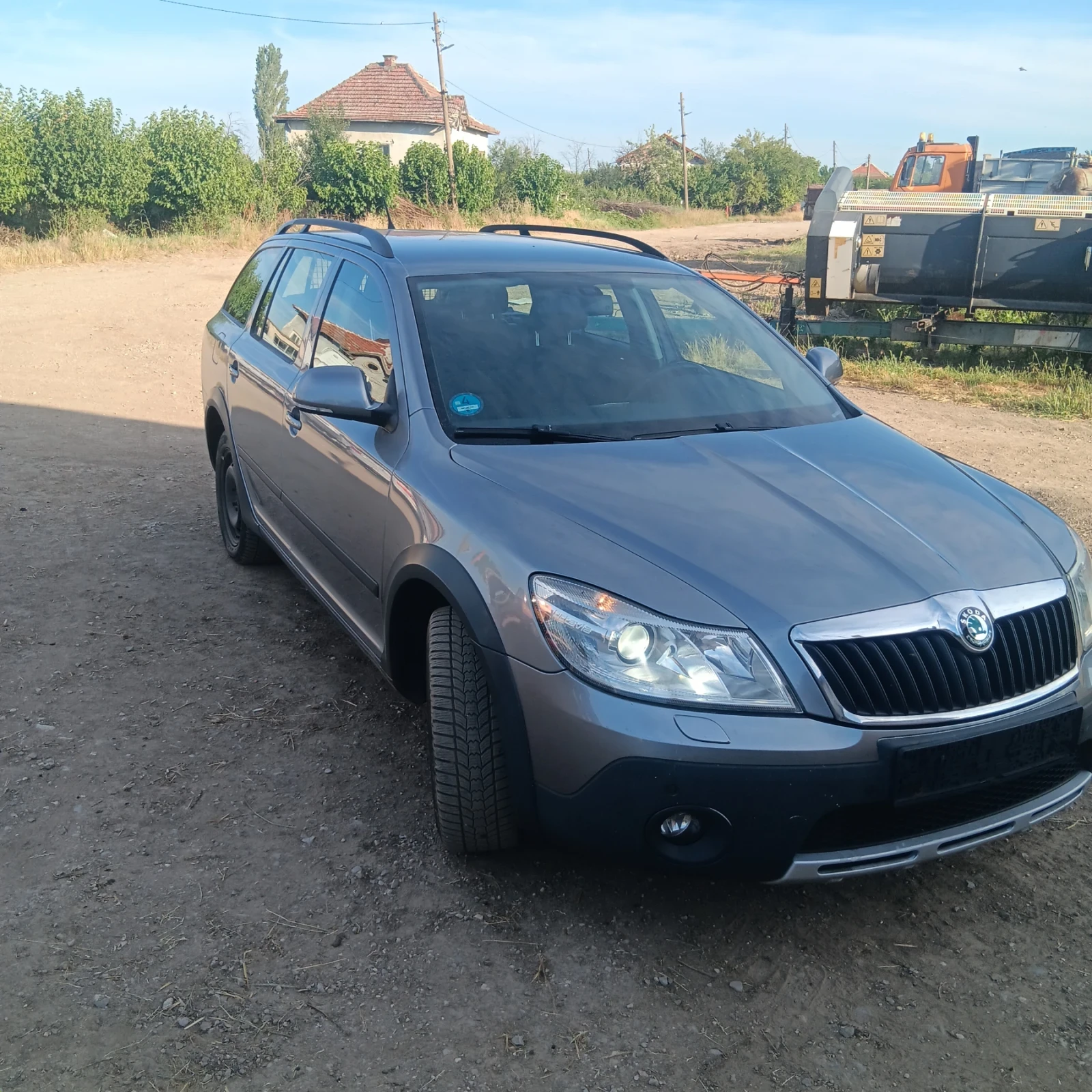 Skoda Octavia SCOUT, снимка 2 - Автомобили и джипове - 54947657