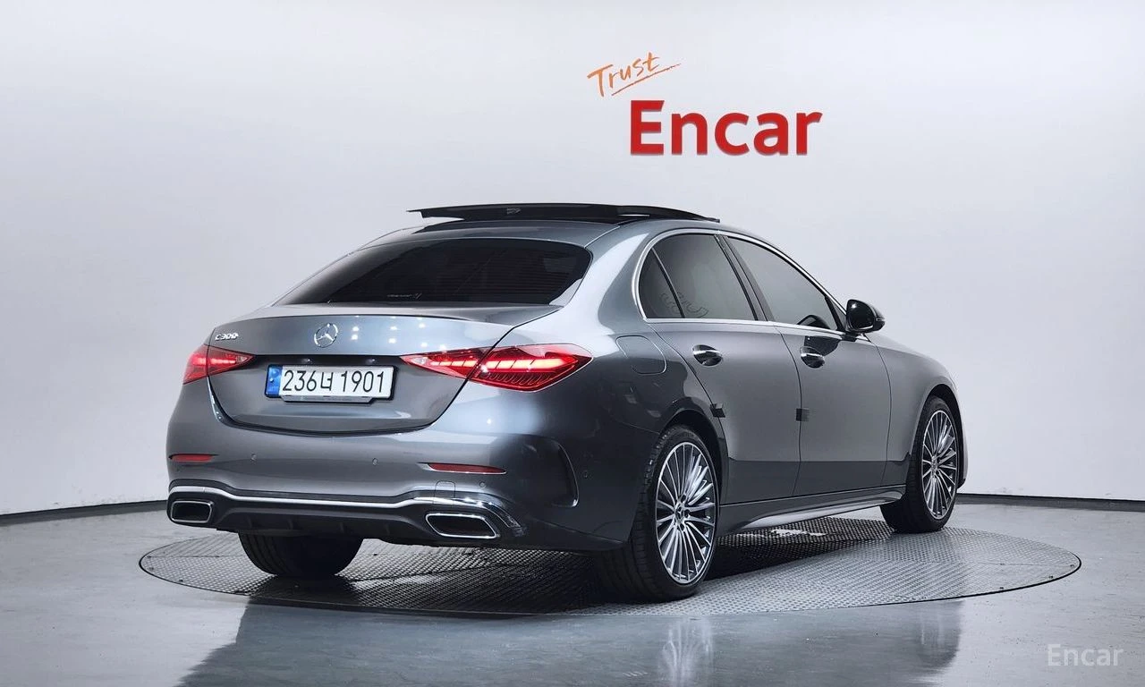 Mercedes-Benz C 300 AMG* BURMESTER* DISTRONIC* HEAD UP* 360 КАМЕРИ, снимка 4 - Автомобили и джипове - 55085369
