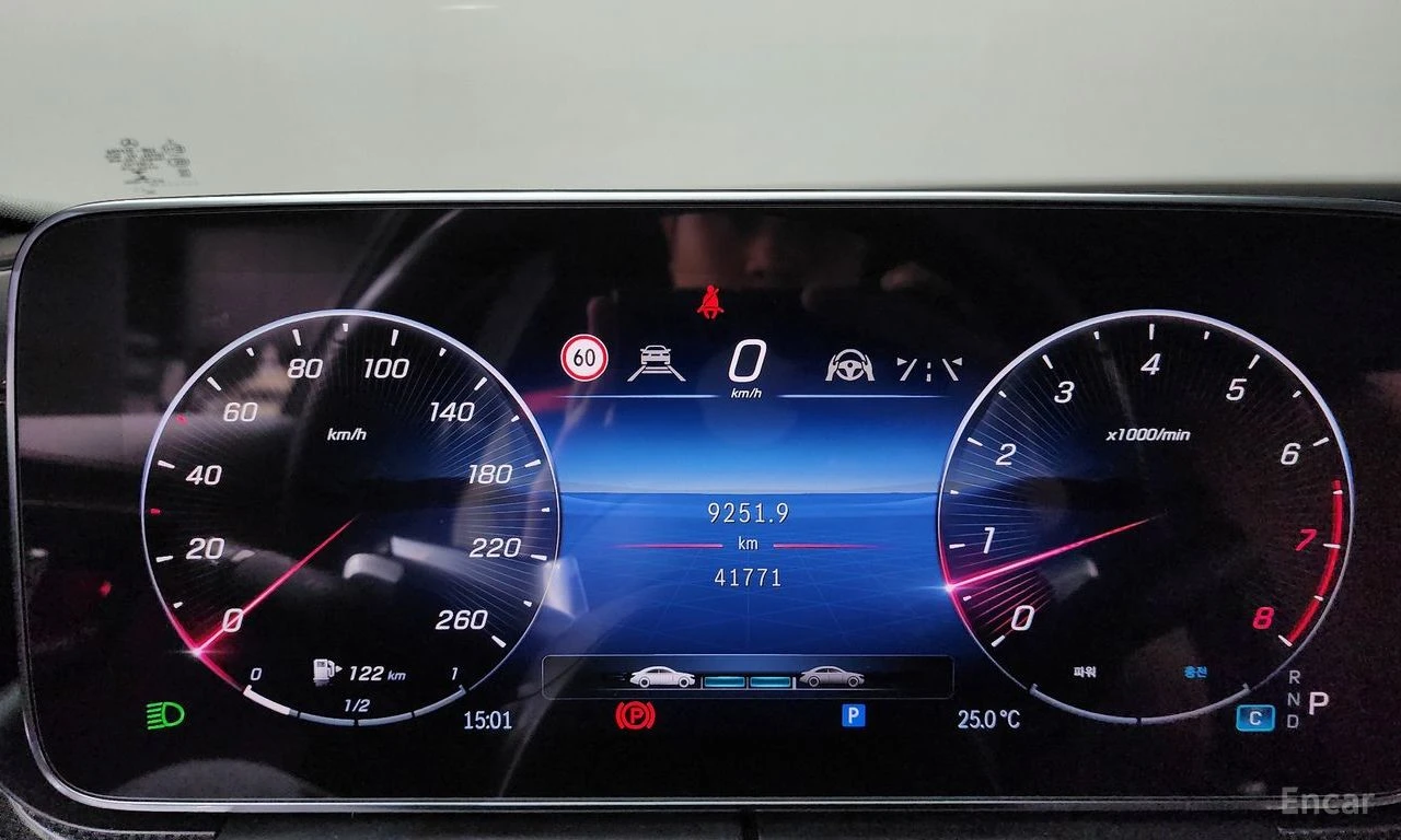 Mercedes-Benz C 300 AMG* BURMESTER* DISTRONIC* HEAD UP* 360 КАМЕРИ, снимка 13 - Автомобили и джипове - 55085369