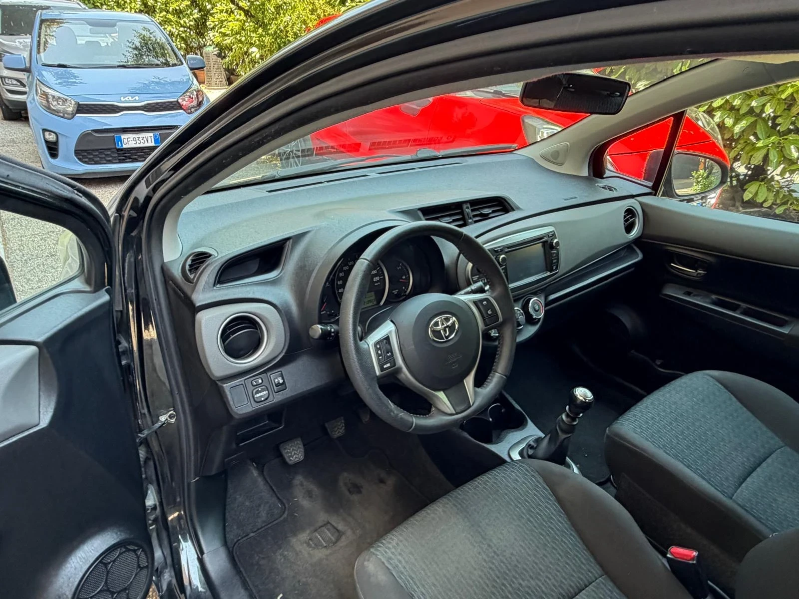 Toyota Yaris NAVI* KAMERA* 1.4D4d 90hp* 214000km* euro 5b, снимка 9 - Автомобили и джипове - 55123795
