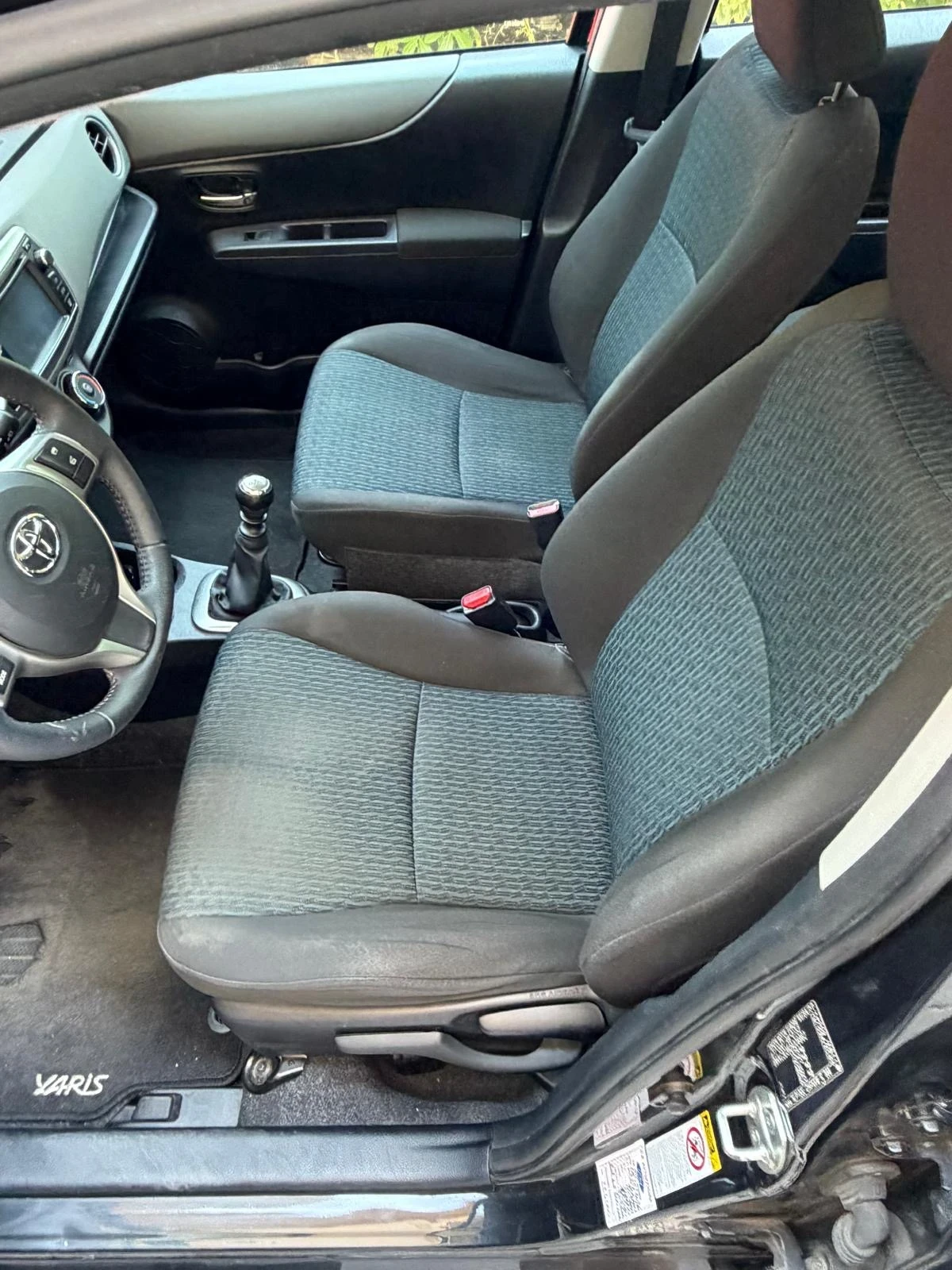 Toyota Yaris NAVI* KAMERA* 1.4D4d 90hp* 214000km* euro 5b, снимка 10 - Автомобили и джипове - 55123795