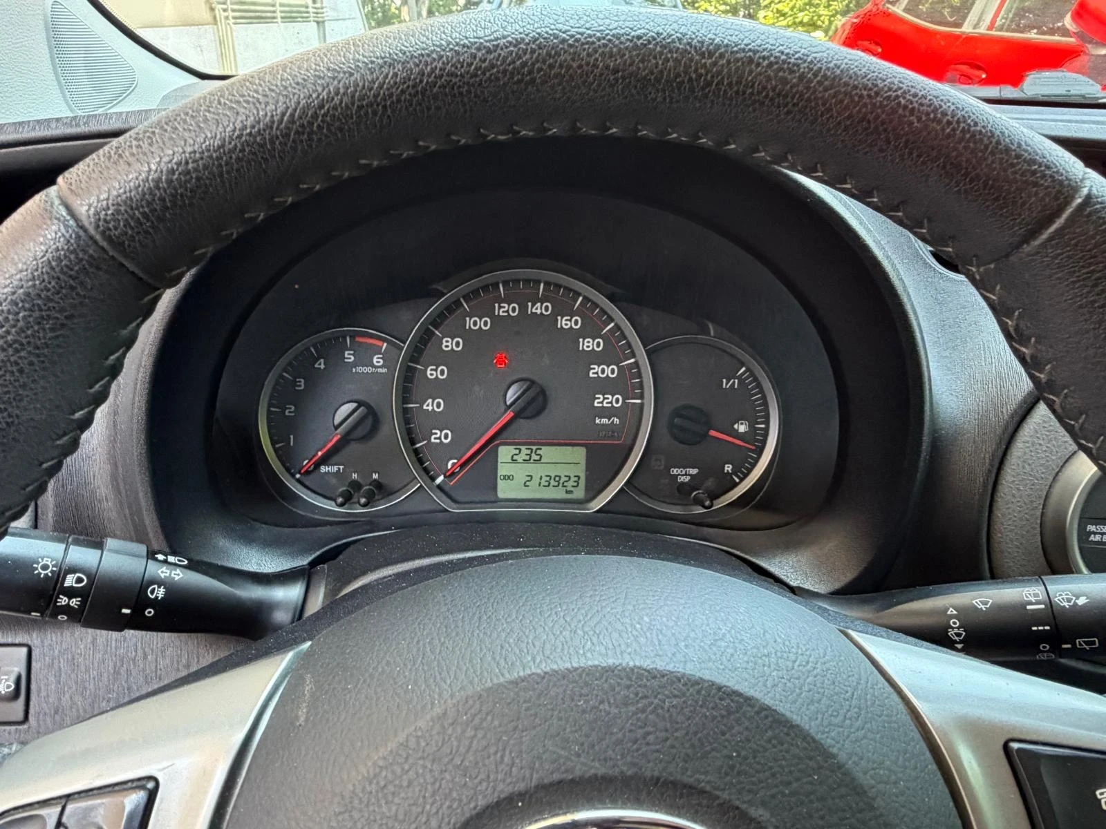 Toyota Yaris NAVI* KAMERA* 1.4D4d 90hp* 214000km* euro 5b, снимка 7 - Автомобили и джипове - 55123795