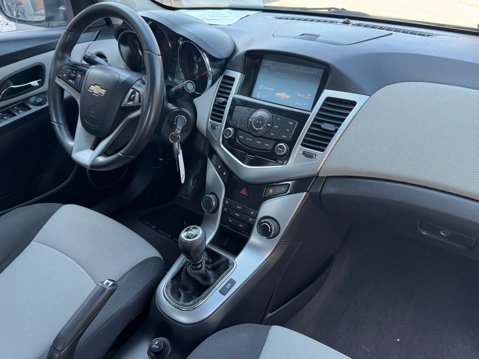 Chevrolet Cruze 2.0TD 163 Navi, снимка 13 - Автомобили и джипове - 55239603