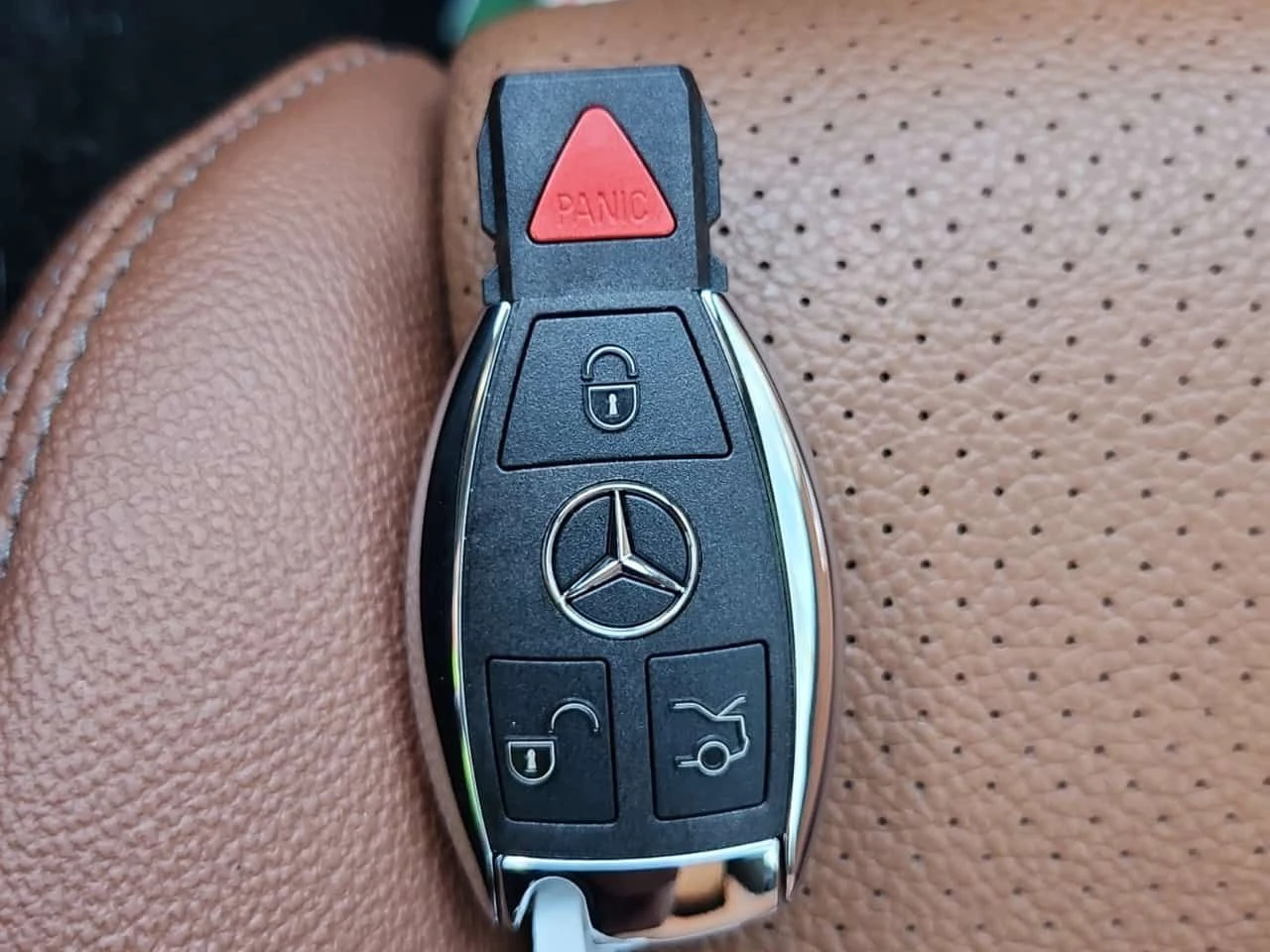 Mercedes-Benz C 300 COUPE 4MATIC * FULL AMG PACK* ПАНОРАМА* ГЕНЕРАЦИЯ*, снимка 7 - Автомобили и джипове - 55324100