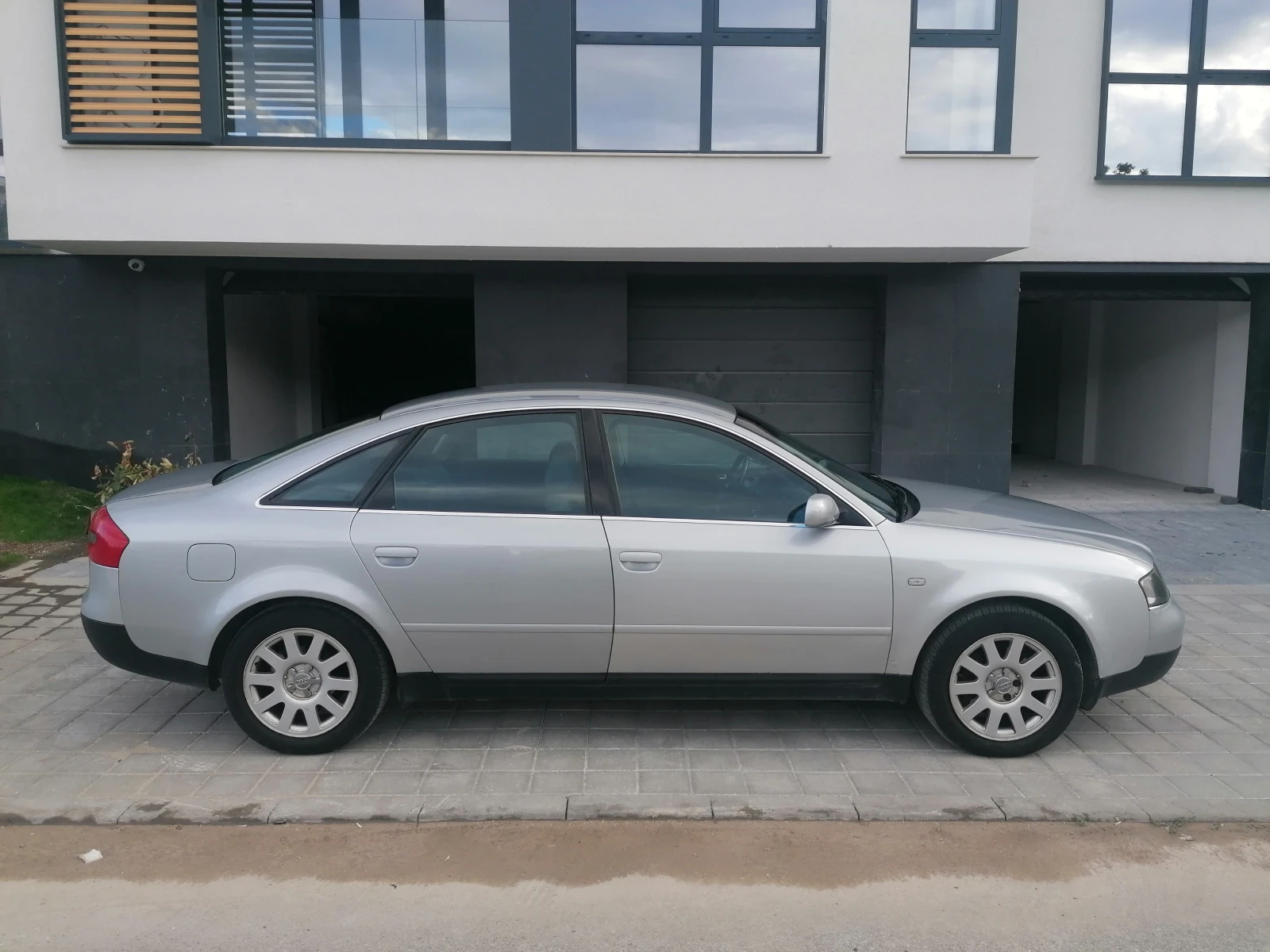 Audi A6 2.7.LPG.Кожa.АВТОМАТИК, снимка 11 - Автомобили и джипове - 55389813