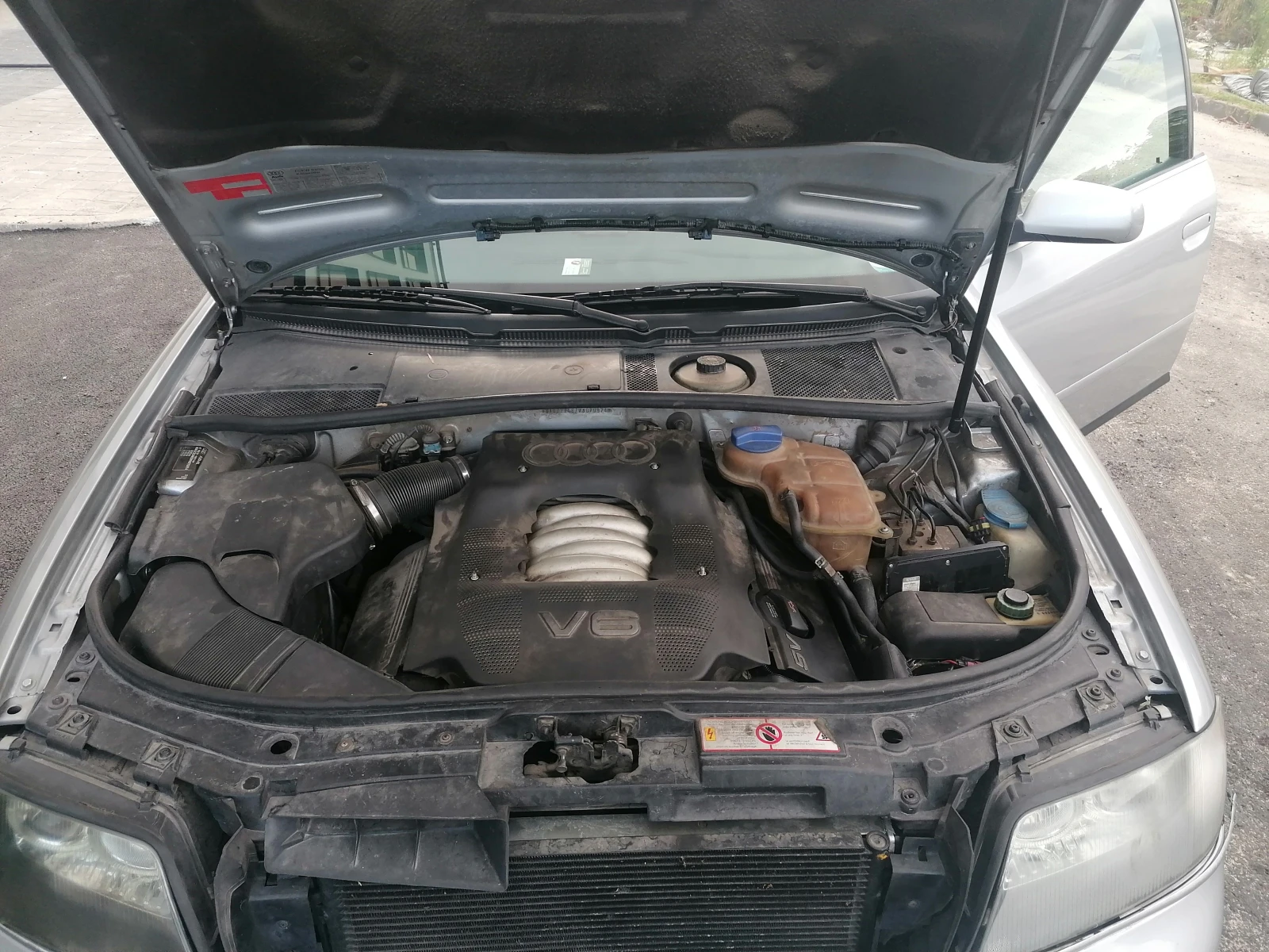 Audi A6 2.7.LPG.Кожa.АВТОМАТИК, снимка 14 - Автомобили и джипове - 55389813