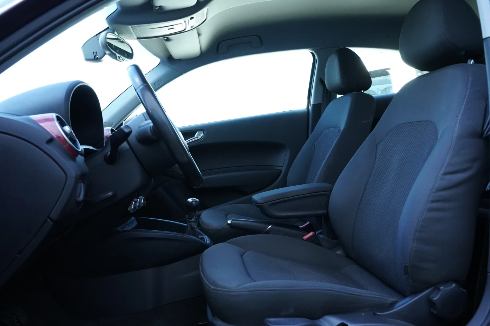 Audi A1 1.4 БЕНЗИН* XENON* РЕИСТРИРАНА* ОСБСЛУЖЕНА* , снимка 7 - Автомобили и джипове - 56113748