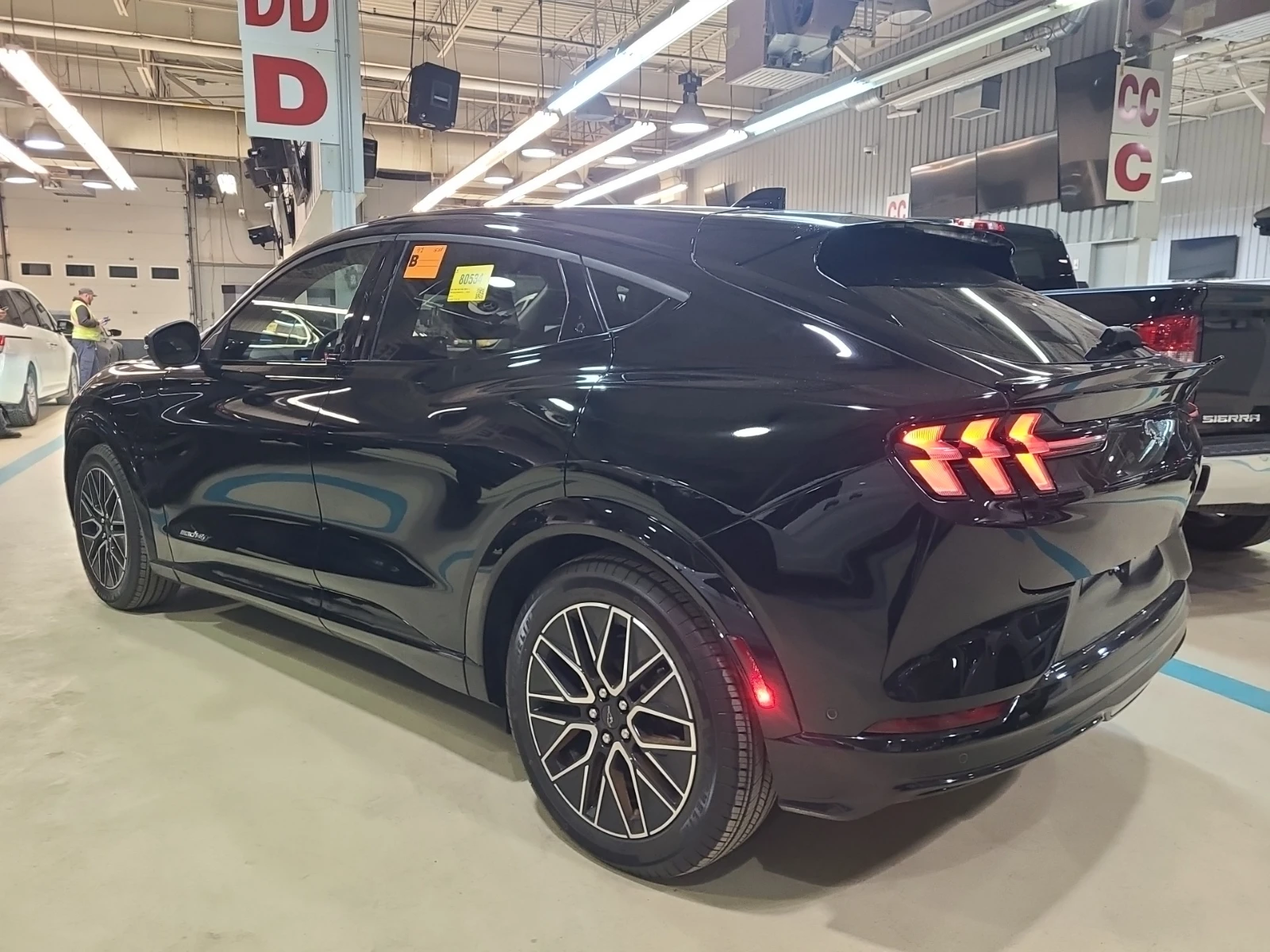 Ford Mustang Mach-E * PREMIUM* �������* PDC* ����*  | Mobile.bg � ����������� 4