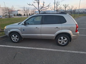 Hyundai Tucson 2.0 CRDI 2WD 140ks, снимка 2