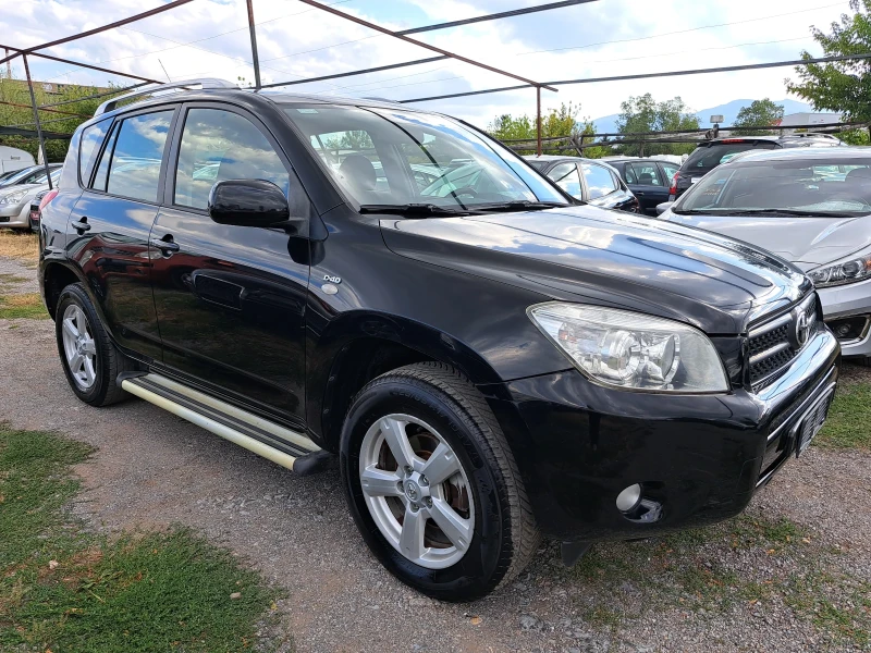 Toyota Rav4 2.2 D4D 136p.s.4x4. СЕРВИЗНА КНИЖКА !, снимка 3 - Автомобили и джипове - 46816300