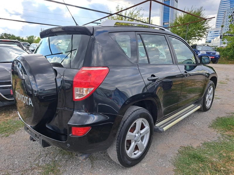 Toyota Rav4 2.2 D4D 136p.s.4x4. СЕРВИЗНА КНИЖКА !, снимка 4 - Автомобили и джипове - 46816300