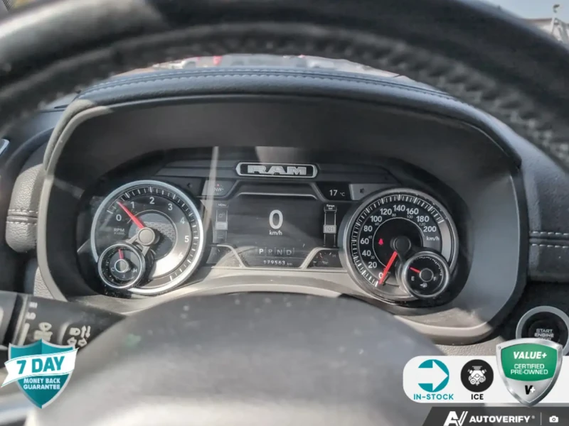 Dodge RAM 1500 2019 RAM 1500 Laramie 5.7L HEMI, снимка 9 - Автомобили и джипове - 52627401