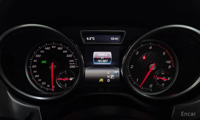 Mercedes-Benz GLE 350, снимка 8 - Автомобили и джипове - 53020131