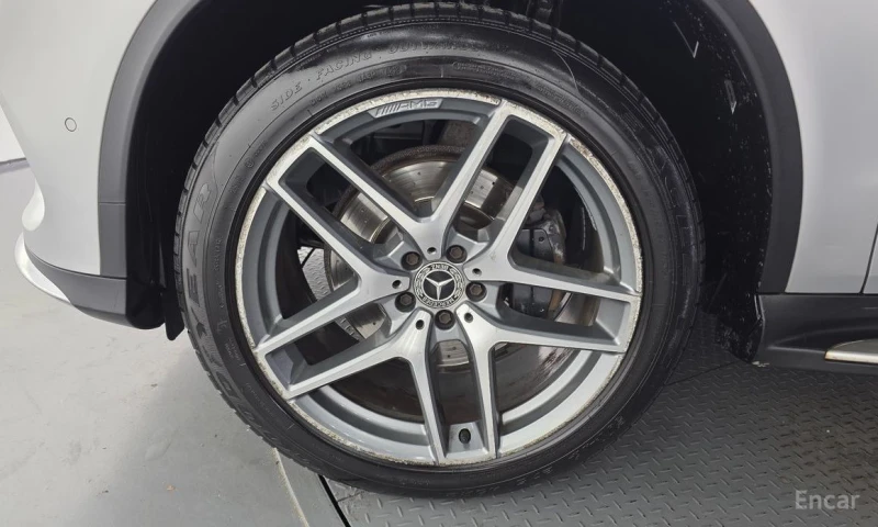Mercedes-Benz GLE 350, снимка 5 - Автомобили и джипове - 53020131