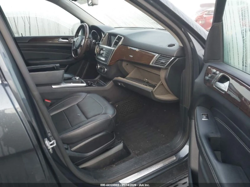 Mercedes-Benz ML 350 3.5L V-6 DI, DOHC, VVT, 302HP All Wheel Drive, снимка 11 - Автомобили и джипове - 53284847