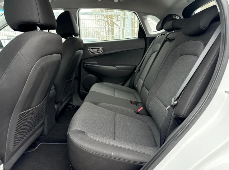 Hyundai Kona 11.2020/Blue Link/ЗАВЕРЕНА СЕРВИЗНА КНИЖКА, снимка 8 - Автомобили и джипове - 53357895