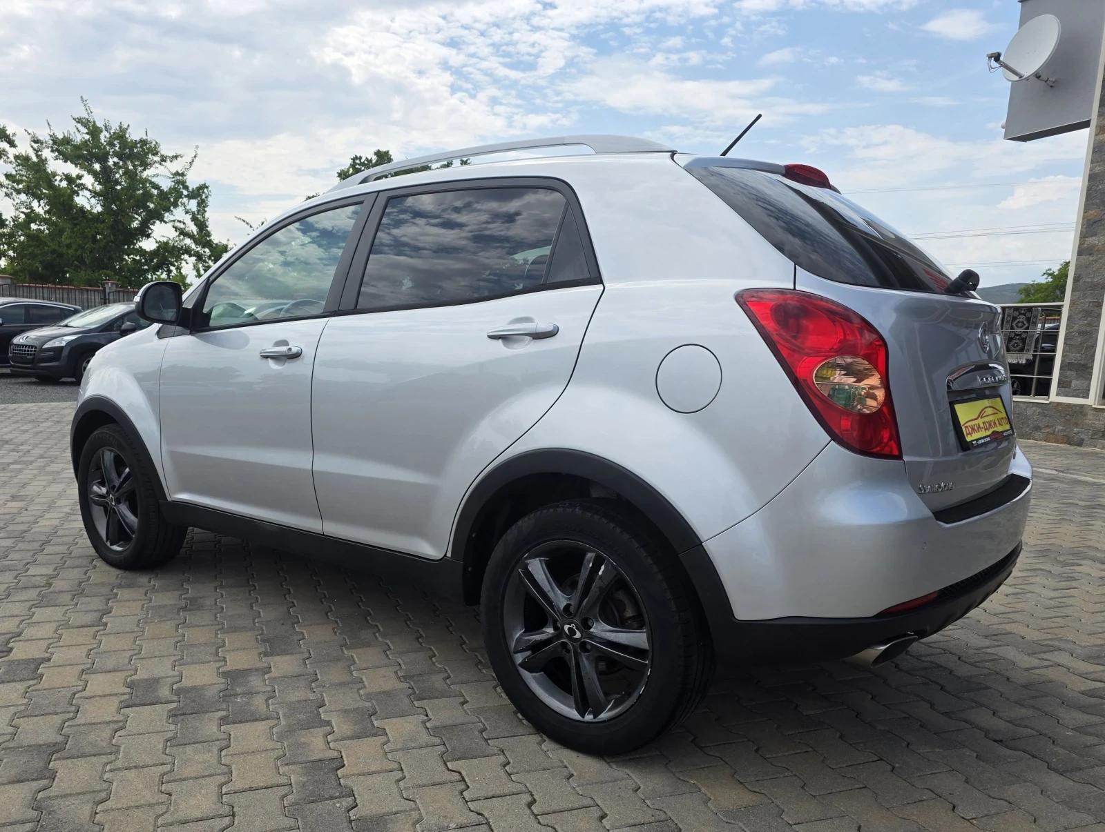 SsangYong Korando 2.0 e-xdi 175k.c, снимка 6 - Автомобили и джипове - 45468934