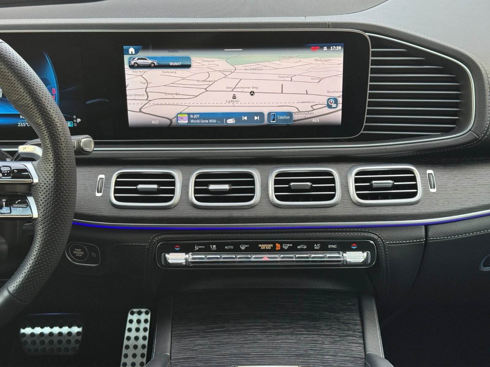 Mercedes-Benz GLE 53 4MATIC /AMG/FACELIFT/BURMESTER/PANO/ACTIVE RIDE/HEAD UP/  - изображение 10