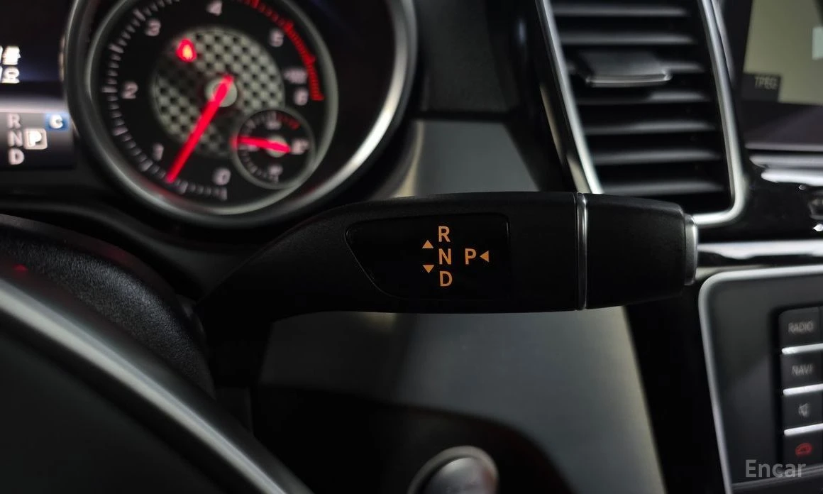 Mercedes-Benz GLE 350  - изображение 9